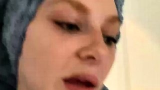 Pussy close up by slutty teen on cam