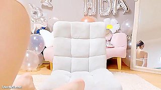 Erotic live chat with cute beautiful girl