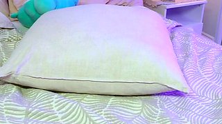 Bougie_Bb Loves To Masturbates With Her Tentacle Dildo