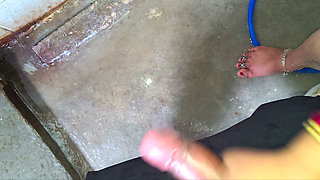 Desi Bhabhi Bathroom Fun