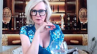 Amateur Mature 49yr old Blond on Web Cam