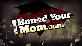 Julia Robbie 40-Year-Old MILF Facial Cumshot Blowjob Hardcore