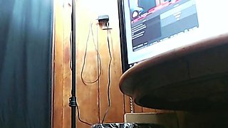 Love Chat Big Boobs Brunette Masturbating For Cam