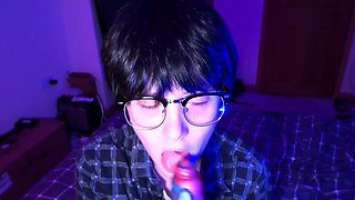 Cute blonde amateur webcam teen masturbating