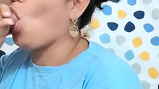 Cute Girl Mom Do