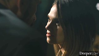 Steamy Sexy Hottie Athena Faris Makes Manuel Ferrara Cheat On His Wife & Fuck Her Hard