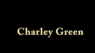 Close up MILF masturbation