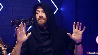 Kayley Gunner's Wild Lesbian Passion Explodes in Sultry Heat