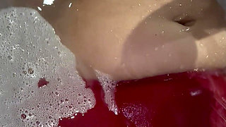 Indian BBW Bhabhi Taking Shower in Bathtub Showing Her Huge Boobs and Pussy