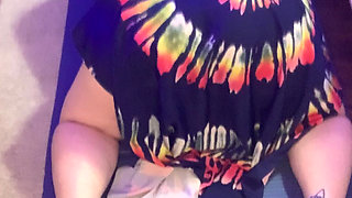 BBW Does Peek a Boo Yoga