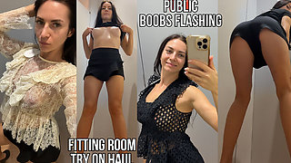 Tops Try on in a Locker Room, Big Boobs Flashing