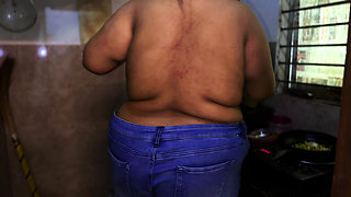 Indian Big Ass & Huge Boobs Hot Desi