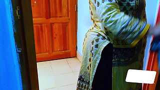 Indian Muslim Hot Desi Stepmom Fucked by Stepson When She Was Cleaning His Room