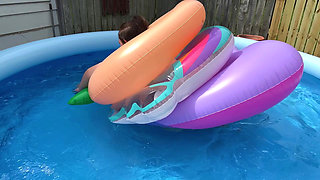 Too Many Pool Tubes! Outdoor Looner Fun