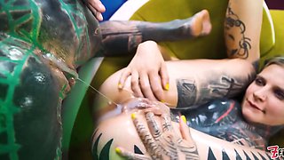 Serpienta Gets Her Asshole Filled with Cum, Compliments of Anuskatzz and Illuz