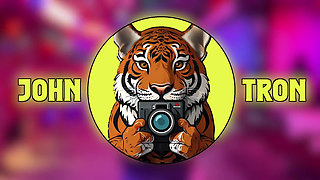 Johntronx - a Blowjob and a Quickie in a Dark Public Toilet