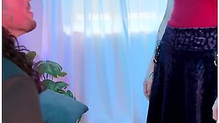 I Just Want To Find A Guy Willing To Fuck Me!! - A Fan Comes To