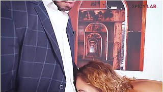 Spicy Worker - Italian Porn Scout With Hot Julia North