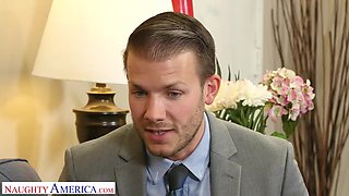 Naughty America – Penny Pax fucks her intern