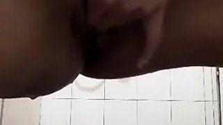 Asian fingering pussy