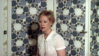 Hardcore anal sex with blonde chick babe