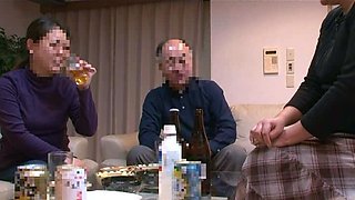 Amateur Asian couple in wild hardcore fuck session