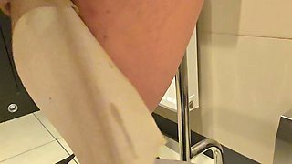 Crazy Public Toilet Pee