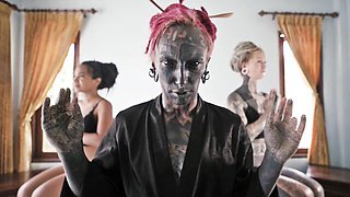 Pornstar trailer with talented Anuskatzz and Lily Lu from Dirty Dreaz