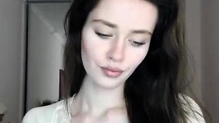 Brunette Solo Webcam Masturbation