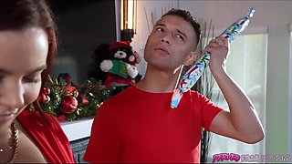 I Rump Boned My PLUS-SIZE Step-mom On Xmas! - Natasha Super-cute