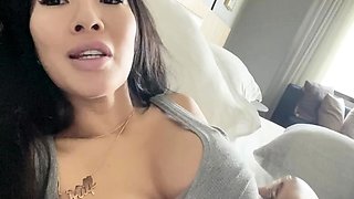 Omege japanese girl with big boobs on cams