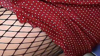 My Wife Handjob a Stranger Man in Public Train