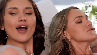 Two girls with hot bodies are going to get right off