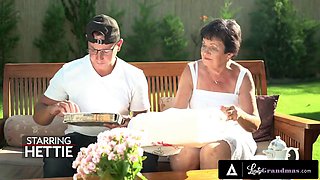 Crazy Sex Movie Granny Try To Watch For , Its Amazing