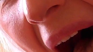 Amateur Girl Gives Blowjob Homemade