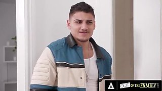 Step Mom Alexis Malone Fucks Teen BF With Big Tits & Deep Throat Blowjob