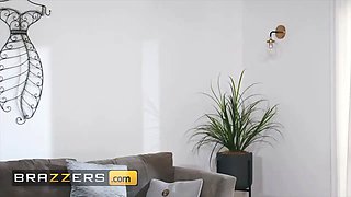 Brazzers - blondie milf Casca Akashova takes Ricky Johnson