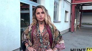 Vanessa Leone gets her asshole gapped by horny Steve Q