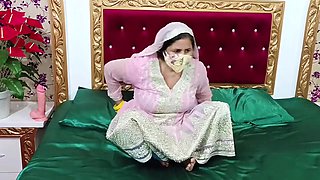 Amazing Hot Hindi Bride Sex With Dildo On Wedding Night