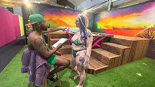 Pool Boy Rome Major Seduced By Livie Blainn