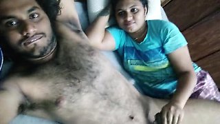 Hot Mallu Couple Romantic Handjob - Vaishnavy Pleasures Sharun Raj's Cock