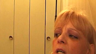 Amateur French Mature Lady Got Her Tight Ass Penetrated