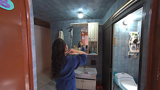 Watch Isis Shower and Get Dressed