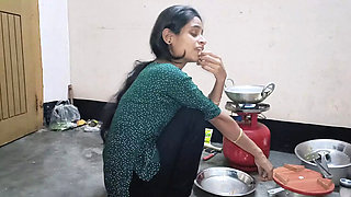 Hot Indian Bhabhi Hardcore Fuck with Husband - Desi Sex Video