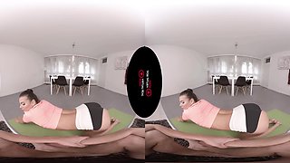 Warming-Up For Yoga - Fit And Sexy Czech Babe - Sexlikereal