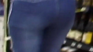 All Natural Hipster Hottie Bares All