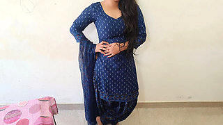 Desi Muslim Stepsister Hot MMS Blowjob in Hindi