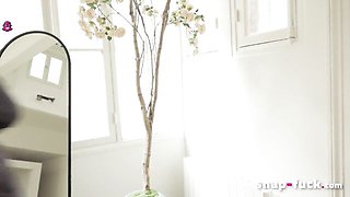 Attractive Didi Zerati at hottie scene