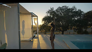 I Walk Along the Pool,