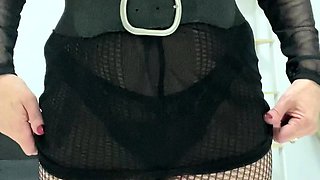 Amateur Big Boobs jerks Big Dick